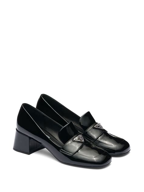 chaussure prada noir vernis femme|Mocassins en cuir verni en noir – Prada .